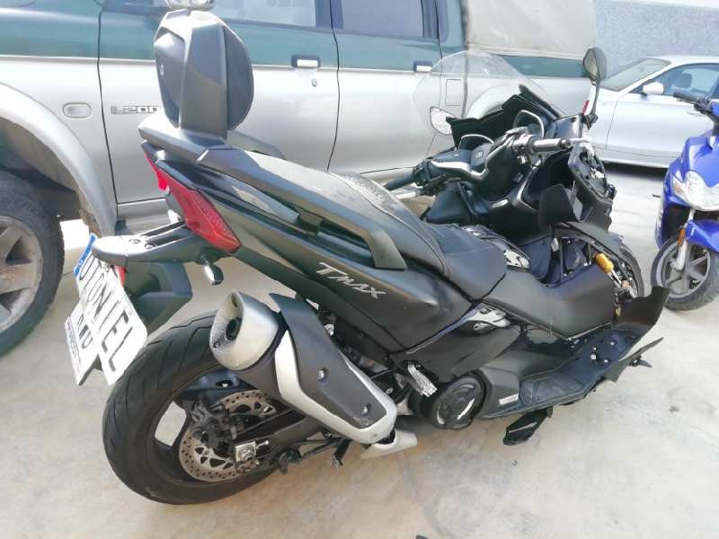YAMAHA TMAX