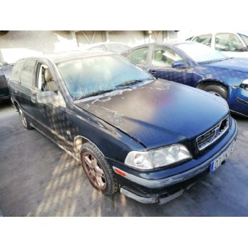 volvo v40 familiar del año 1999