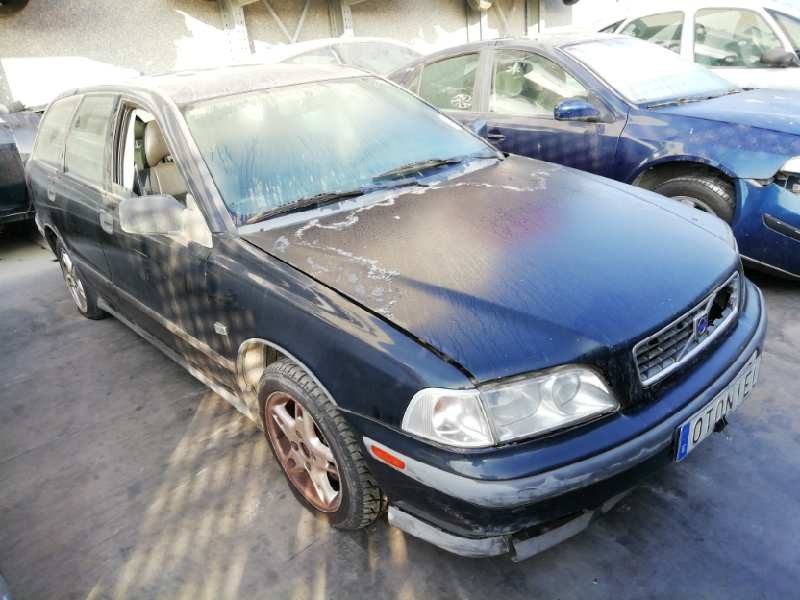 VOLVO V40 FAMILIAR