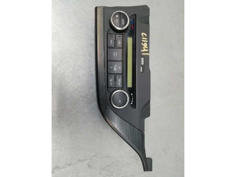 Recambio de mando climatizador para toyota auris 1.4 turbodiesel cat referencia OEM IAM 5590002370 5435F38A 