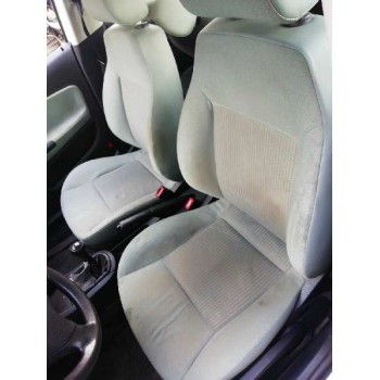 seat ibiza (6l1) del año 2003