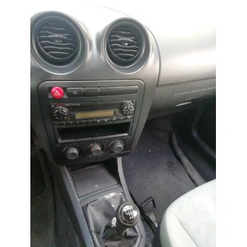 seat ibiza (6l1) del año 2003