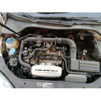 volkswagen golf v berlina (1k1) del año 2007