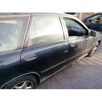 volvo v40 familiar del año 1999