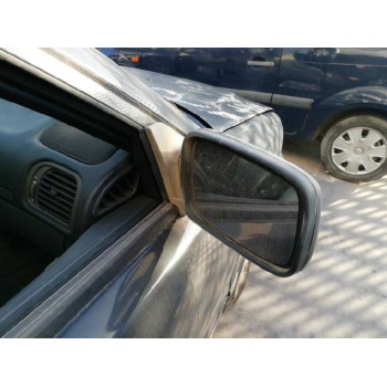 volvo v40 familiar del año 1999