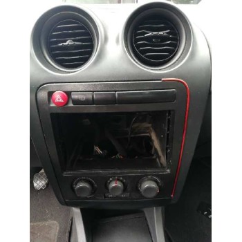 seat ibiza (6l1) del año 2004