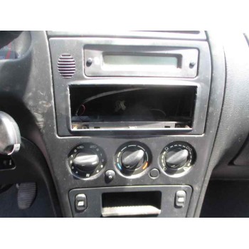 citroën xsara berlina del año 2001