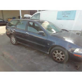 volvo v40 familiar del año 2001