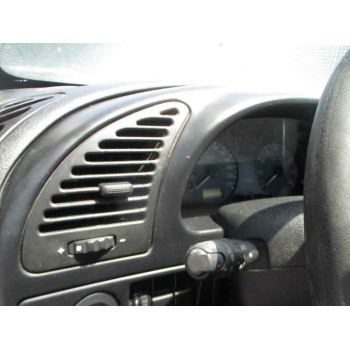 citroën xsara berlina del año 2001