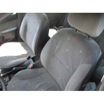 citroën xsara berlina del año 2001