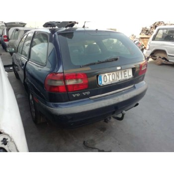 volvo v40 familiar del año 2001