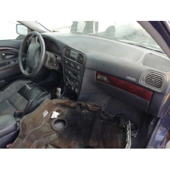 volvo v40 familiar del año 2001