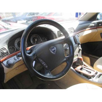 lancia thesis (115) del año 2008