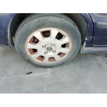 volvo v40 familiar del año 2001