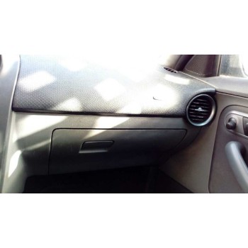 seat ibiza (6l1) del año 2008