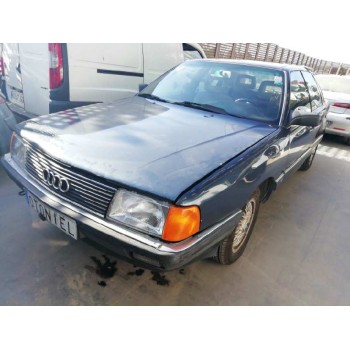 AUDI 100 BERLINA (443)