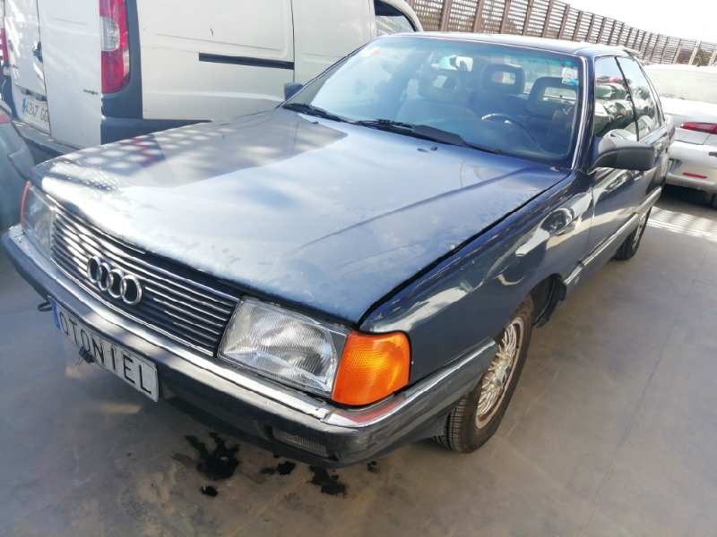 audi 100 berlina (443) del año 1990
