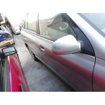 kia rio del año 2000