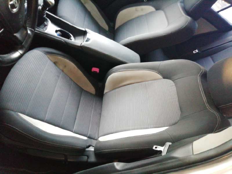 Recambio de asiento delantero izquierdo para toyota avensis touring sports advance referencia OEM IAM   
