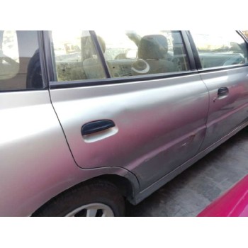 kia rio del año 2000