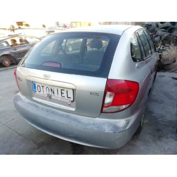 kia rio del año 2000