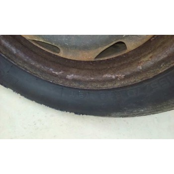 ford fiesta berlina del año 1999