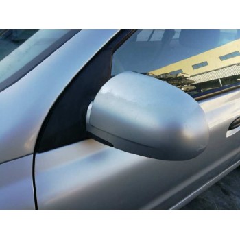 kia rio del año 2000