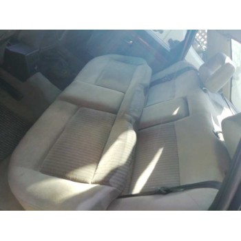 audi 100 berlina (443) del año 1990