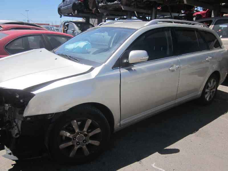 TOYOTA AVENSIS WAGON (T25)