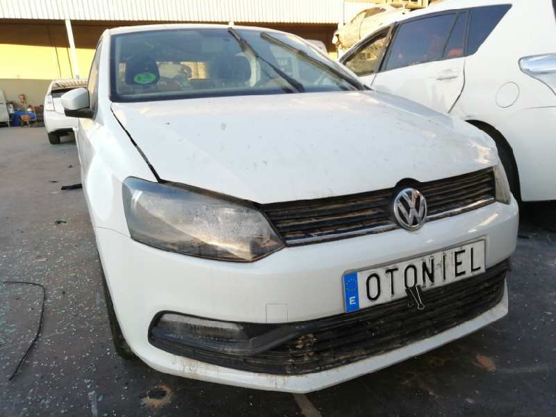 VOLKSWAGEN POLO (6C1)