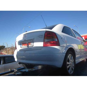 opel astra g berlina del año 2000