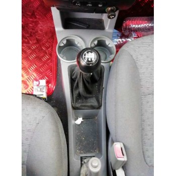 kia rio del año 2000