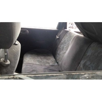 opel corsa b del año 2000