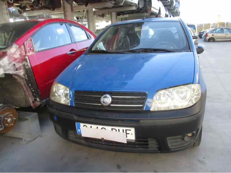 FIAT PUNTO BERLINA (188)