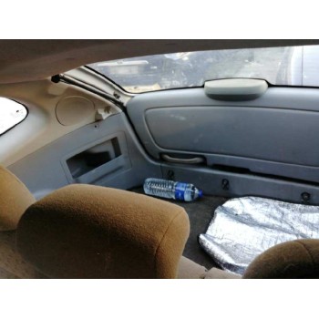 kia rio del año 2000