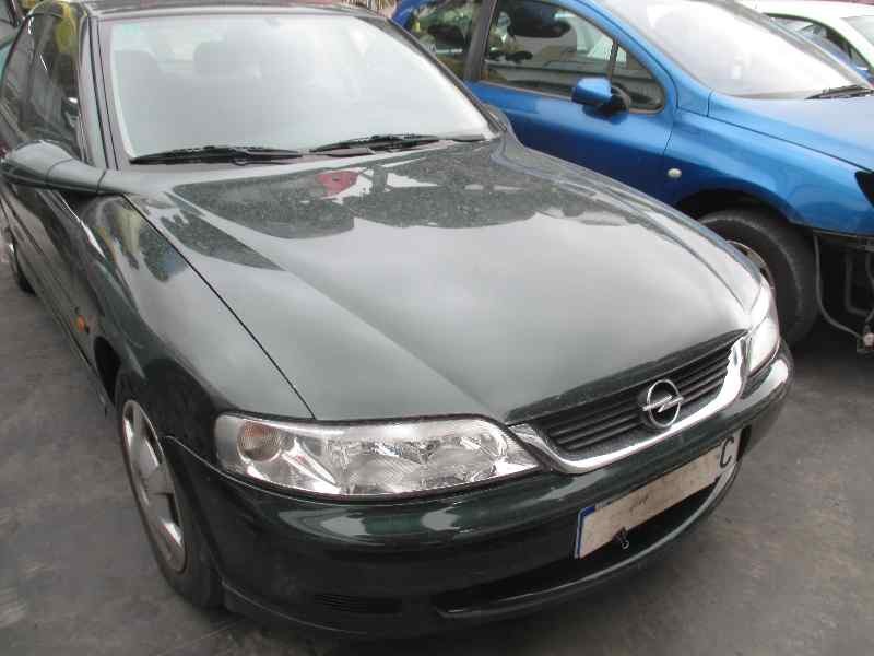 opel vectra b berlina del año 1999