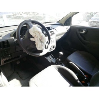 opel corsa c del año 2003