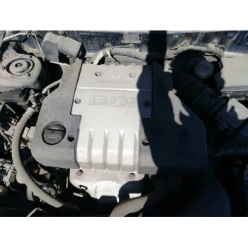 mitsubishi carisma berlina 5 (da0) del año 2000