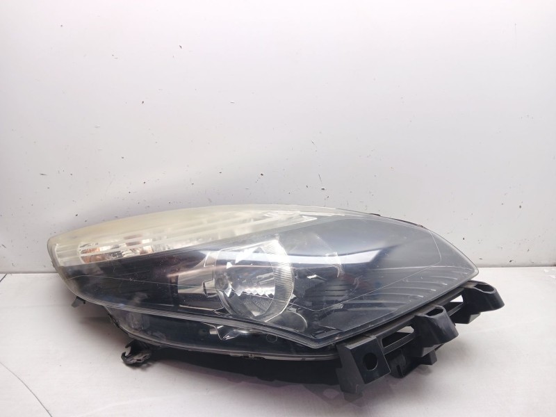Recambio de faro derecho para renault grand scénic iii (jz0/1_) 1.9 dci referencia OEM IAM   