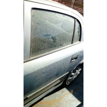 opel astra g berlina del año 2000