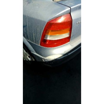 opel astra g berlina del año 2000