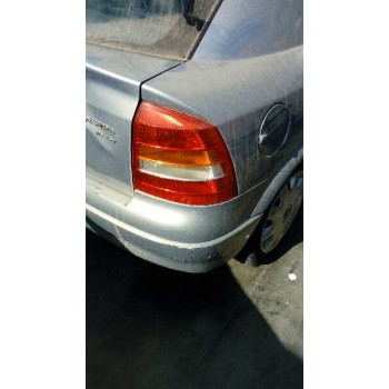 opel astra g berlina del año 2000