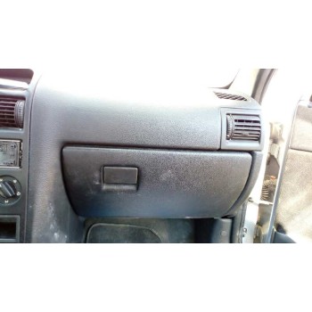 opel astra g berlina del año 2000