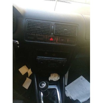 volkswagen golf iv berlina (1j1) del año 2001