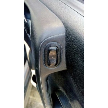 opel astra g berlina del año 2000