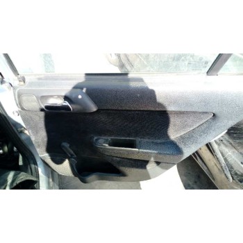 opel astra g berlina del año 2000