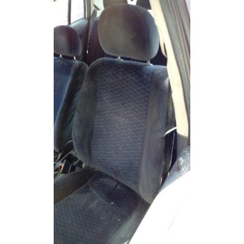 opel astra g berlina del año 2000