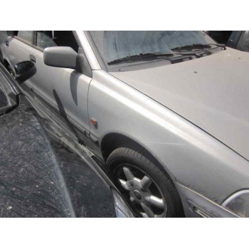 volvo s40 berlina del año 1996