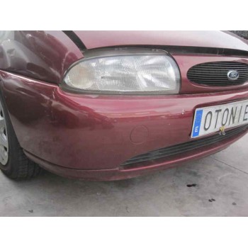 ford fiesta berlina del año 1999