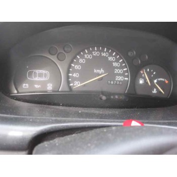 ford fiesta berlina del año 1999